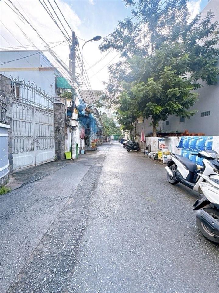 Hiếmvị trí đẹpdiện tích chuẩnsổ hoa hậu60m2hẻm xe hơi. chỉ 9.x tỉ.