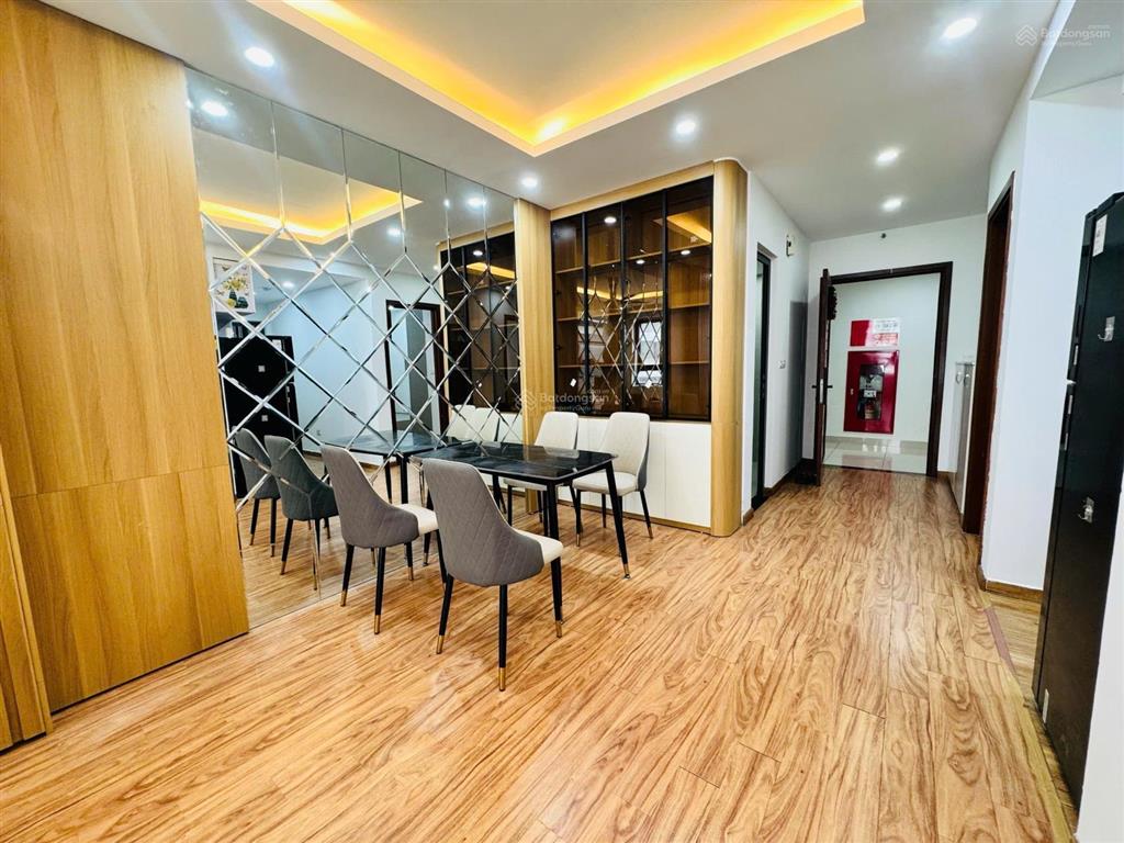 Chính chủ cần bán chung cư thái hà  thành phố giao lưu  đường phạm văn đồng