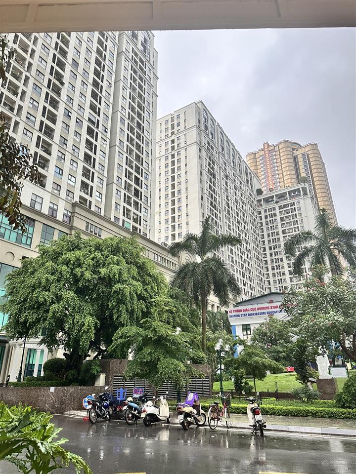 Cần bán nhanh căn 2n2vs 70m2 toà roman plaza, giá chỉ 5,8tỷ, sẵn sổ giao dịch ngay
