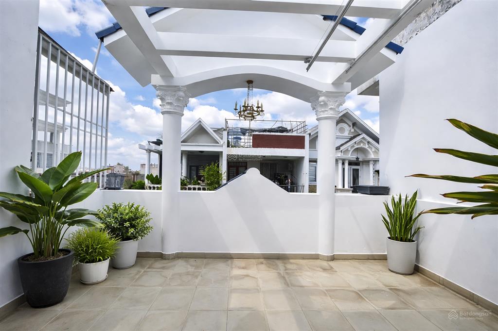 Nhà rẻ đẹp hiệp bình phước  4 tầng  hẻm xe hơi tránhcó vỉa hèql13gần vạn phúc city thủ đức