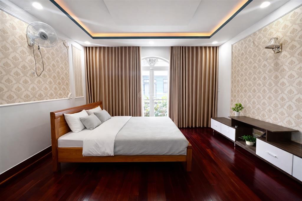 Nhà rẻ đẹp hiệp bình phước  4 tầng  hẻm xe hơi tránhcó vỉa hèql13gần vạn phúc city thủ đức