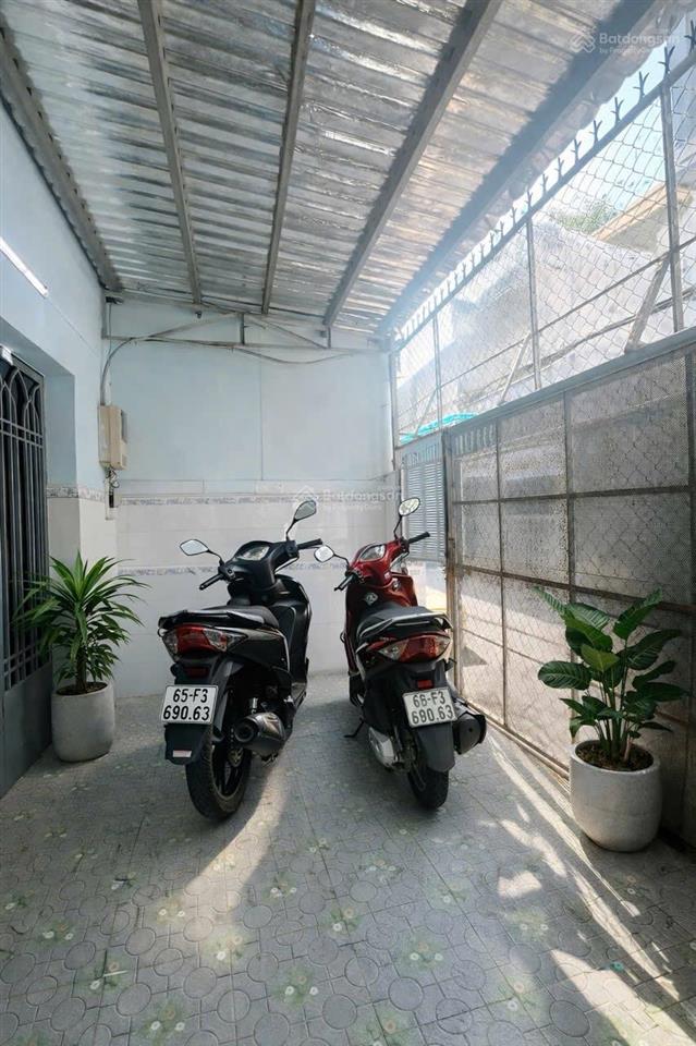 Bán nhà rẻ đẹp gần vạn phúc city thủ đức 100m hẻm xe hơi  ql13  hiệp bình.