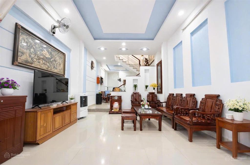 Nhà rẻ đẹp 75m2 lô góc hiệp bình hẻm xe hơi 3 tầng nhỉnh 7 tỷ phạm văn
đồng gigamall