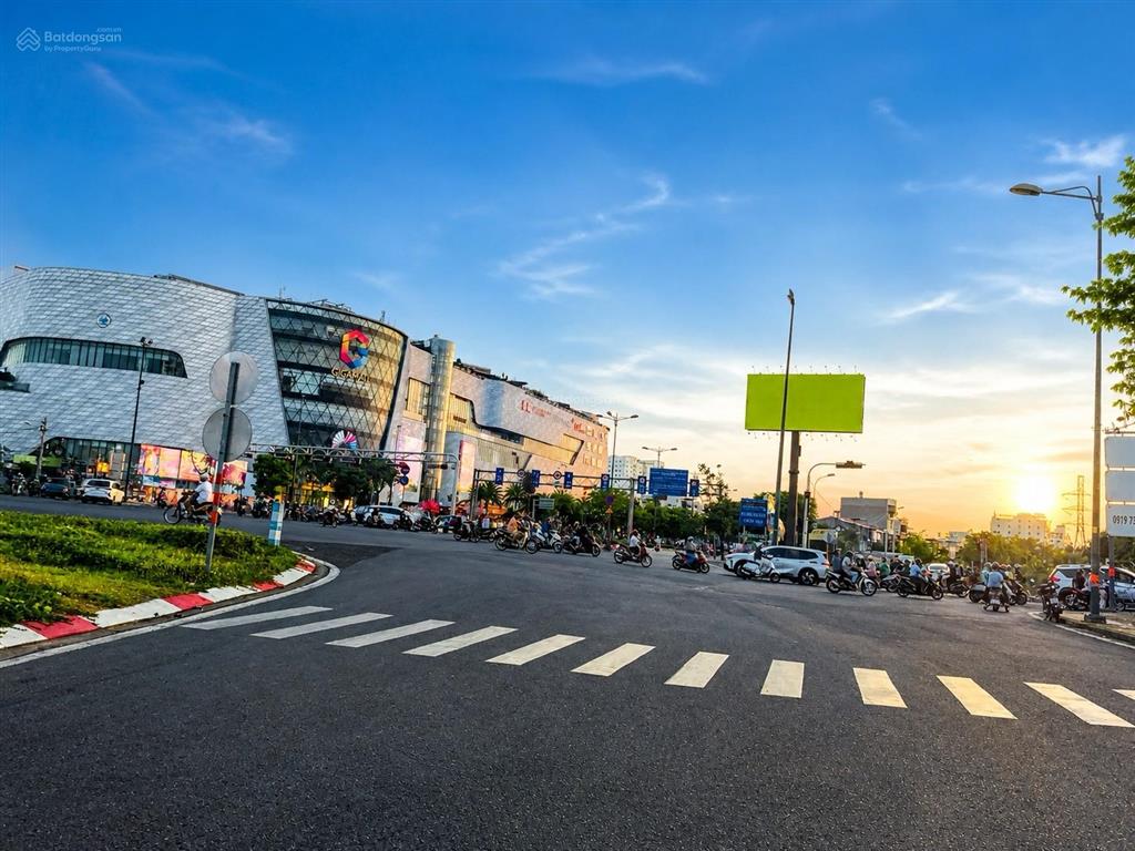 Bán nhà mặt tiền hiệp bình chánh 85m gần gigamall bên phạm văn đồng thủ đức.