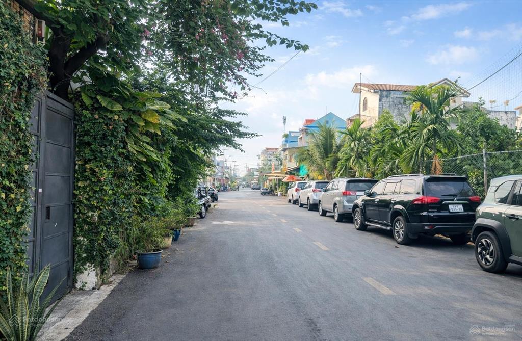 Hiếm nhà rẻ mới khu ven sông hẻm xe hơi 2 tầng hiệp bình chánh, gigamall phạm văn đồng thủ đức
