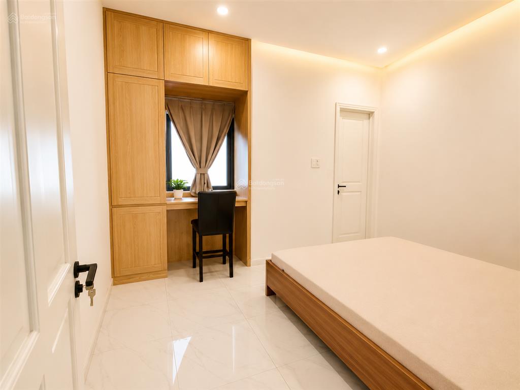 Bán nhà hiếm đẹp 62m2 .ven sông 4 tầng full nội thất hẻm xe hơi hiệp bình chánh thủ đức gigamall.