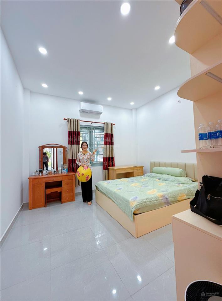 Nhà đẹp giá rẻ hẻm xe hơi 60m2 ql13 hiệp bình thủ đức gần vạn phúc chỉ hơn 6 tỷ