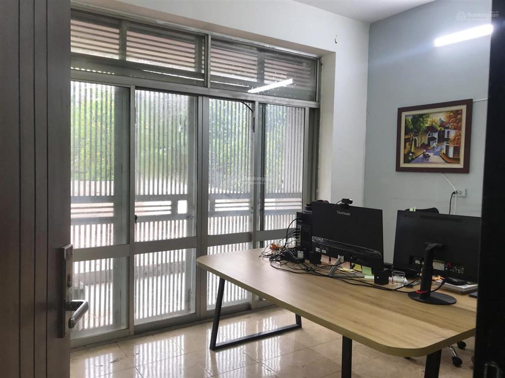 Cho thuê phòng rộng 50m, có thể vừa ở vừa làm văn phòng cá nhân, nhóm 4tr/tháng