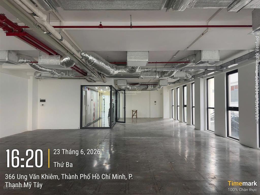 Cho thuê văn phòng 200m2 tòa nhà m.a.c.h ung văn khiêm, giá tốt