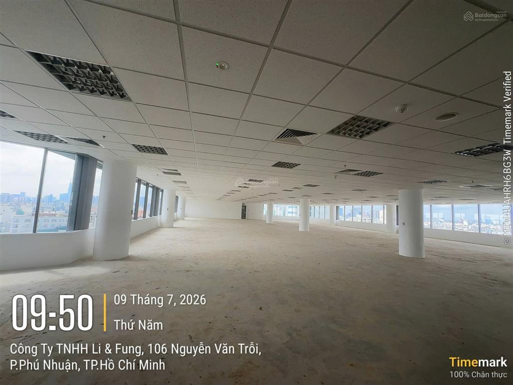 Cho thuê mặt bằng văn phòng 200m2 tòa nhà centre point tower quận phú nhuận giá cực tốt