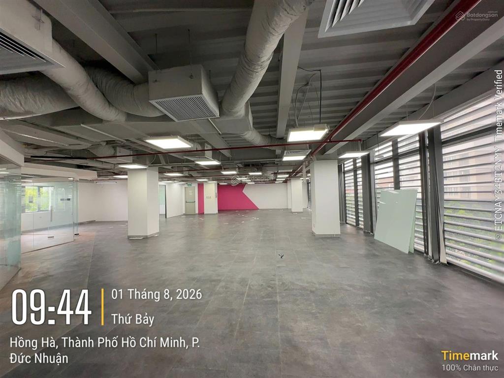 Cho thuê mb văn phòng 270m2 l'mak hồng hà giá cực tốt