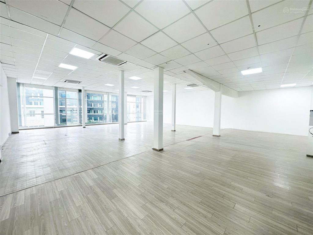 Cho thuê mb văn phòng 163m2 hoàng văn thụ, giá siêu tốt