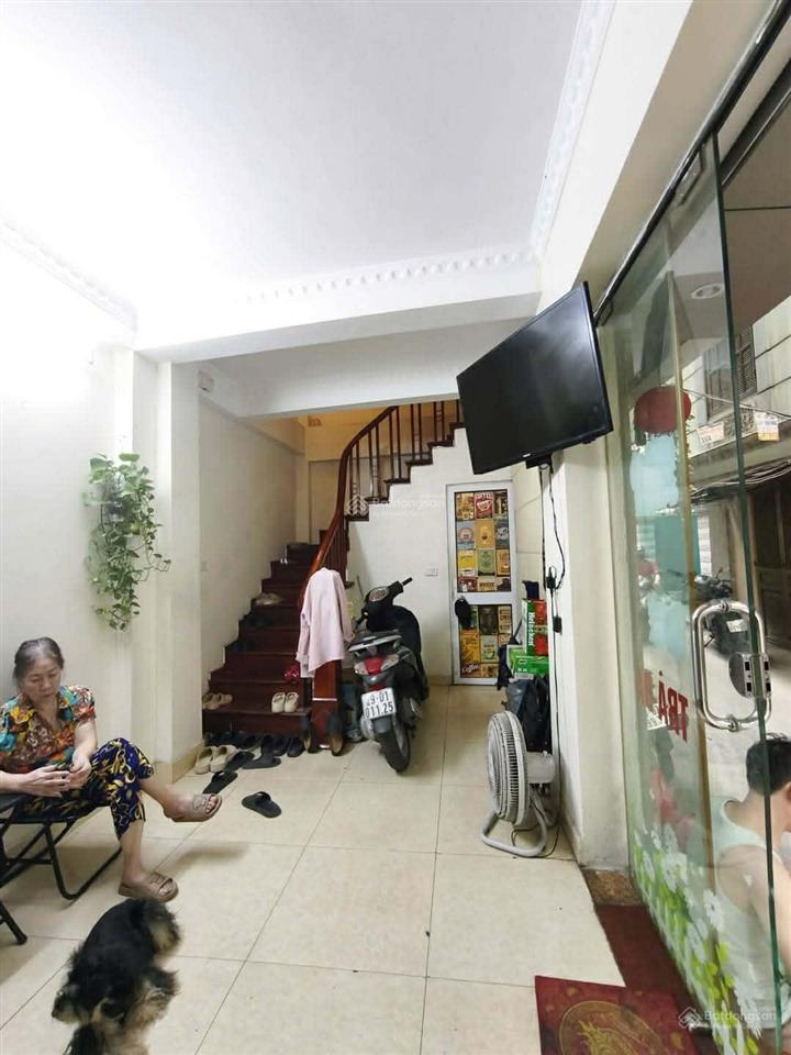 Vị trí vàng trần khát chânvài bước ra phốtiện ích ngập tràn