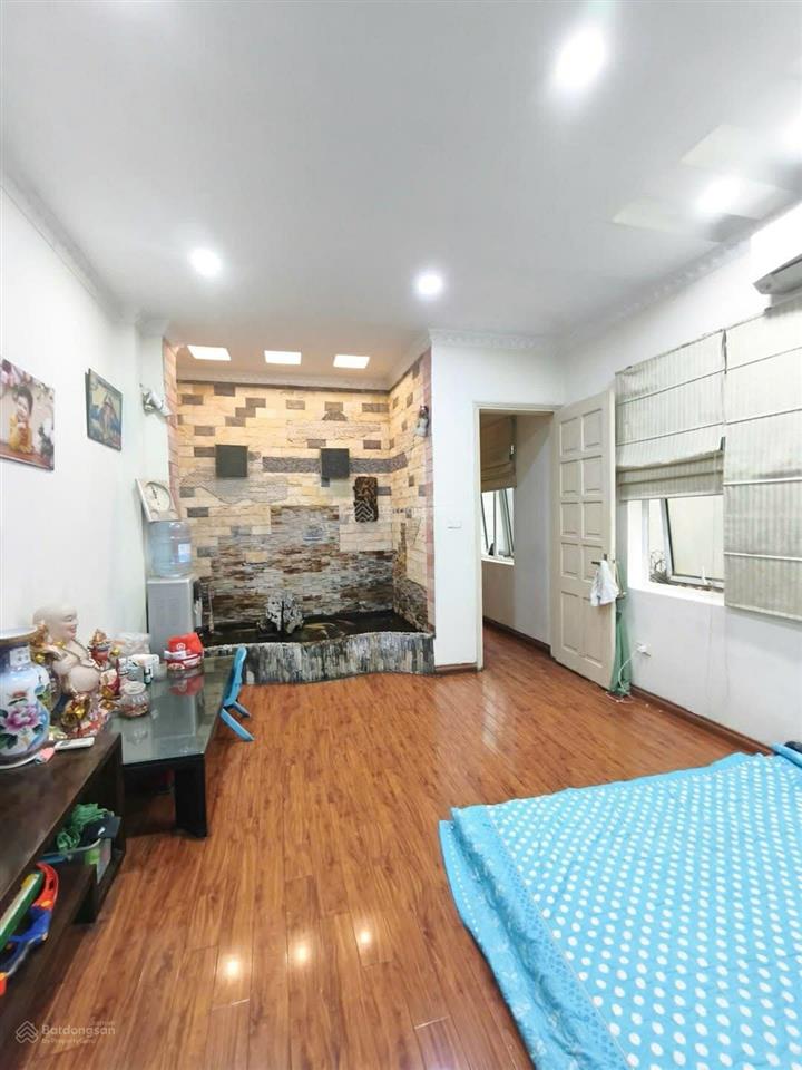 Vị trí vàng trần khát chânvài bước ra phốtiện ích ngập tràn