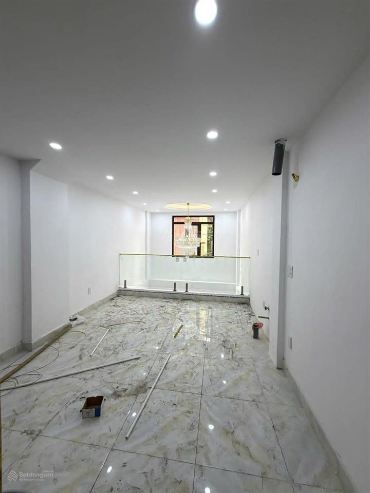 Cơ hội đầu tư nhà đại từ 5 tầng mới cứng trung tâm tiện ích hoàng mai