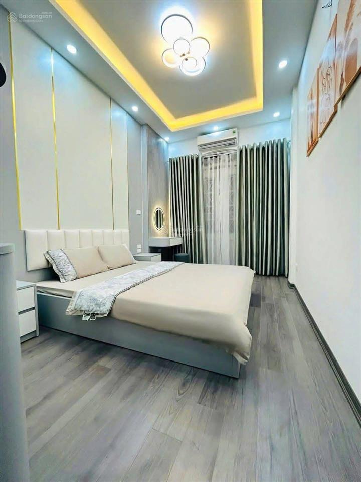 Bán nhà phố hoa bằng  ngõ thông tứ tung  vừa ở vừa kinh doanh  sổ đẹp