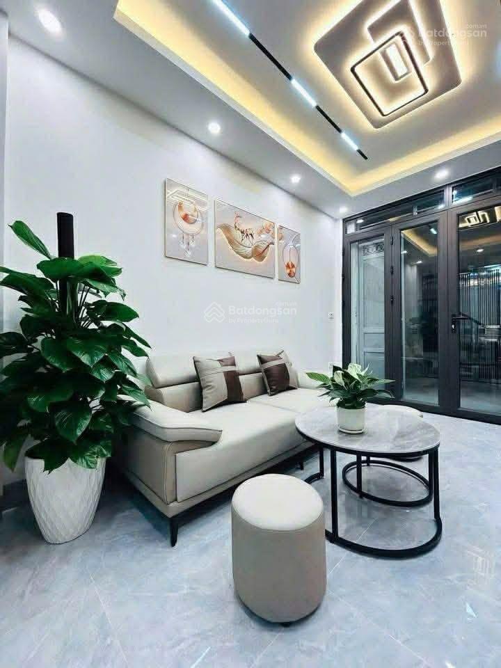 Bán nhà phố hoa bằng  ngõ thông tứ tung  vừa ở vừa kinh doanh  sổ đẹp