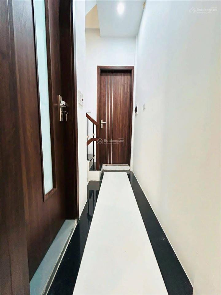 Bán nhà phố hoa bằng  ngõ thông tứ tung  vừa ở vừa kinh doanh  sổ đẹp