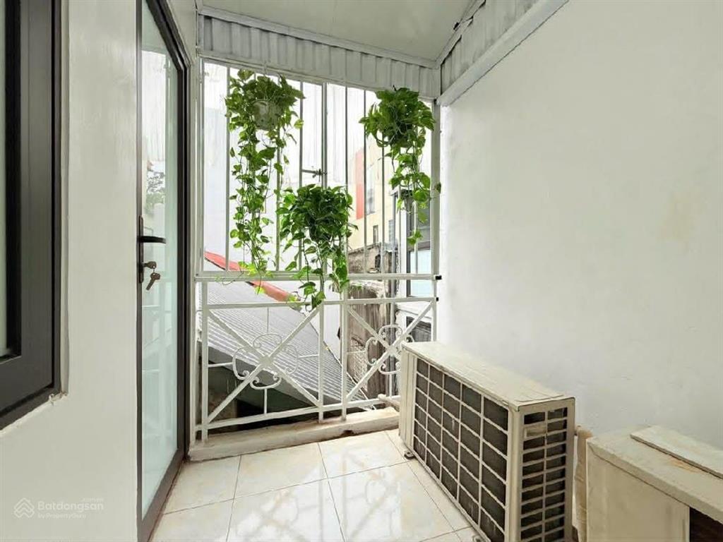 Bán nhà trần khát chân  hai bà trưng 33m2 x 4 tầng, trung tâm quận, giá chỉ 7 tỷ  ở ngay."