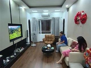 Bán nhà văn cao khách chỉ xách vali về ở