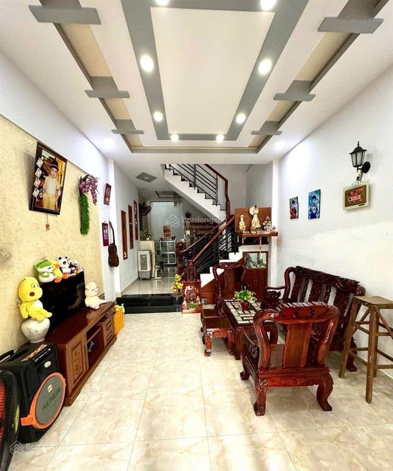 Chỉ 3,9 tỷ nhà 3 tầng  56m2 hxh nguyễn duy trinh, quận 9