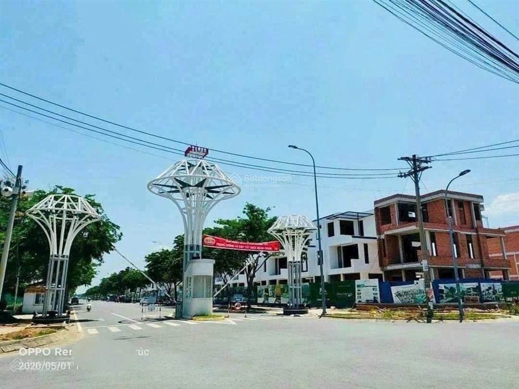 Chỉ 3,9 tỷ nhà 3 tầng  56m2 hxh nguyễn duy trinh, quận 9