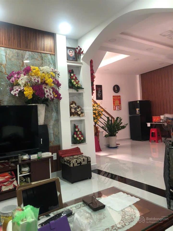 Bán nhà quận gò vấp đường quang trung, 58m2 ngang 6.5m, nhà 2 tầng  3 phòng ngủ  chỉ 4 t.ỷ nhỉnh.