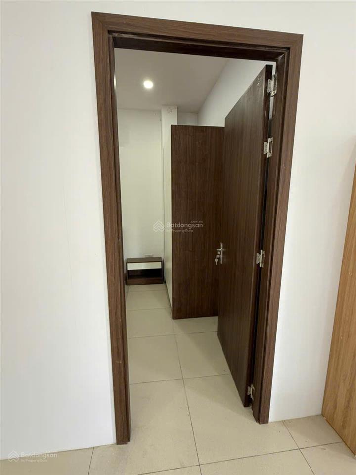 Bán nhà riêng mặt phố đức giang