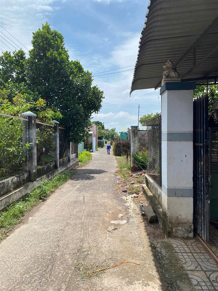 BÁN NHÀ và ĐẤT 843M² NGAY TRUNG TÂM ĐẤT ĐỎ – CÁCH CHỢ CHỈ 20M – 429M² THỔ CƯ