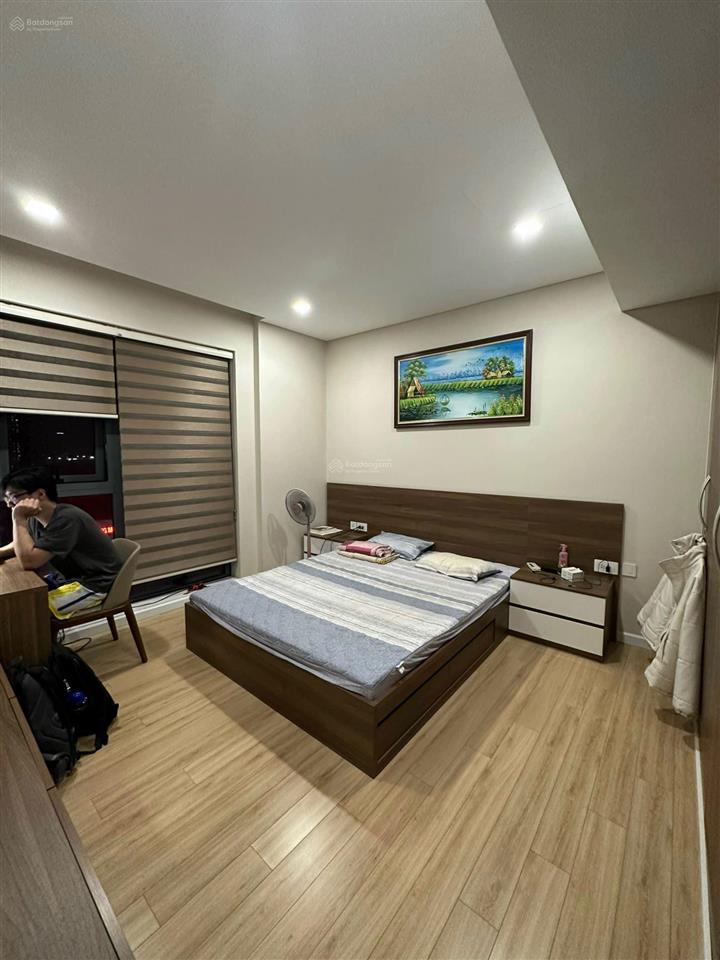 [giá tốt] tôi cho thuê căn 3 ngủ 2 vs, dt 90m2, nhà thoáng mát, đủ đồ giá 14tr/th tại star tower