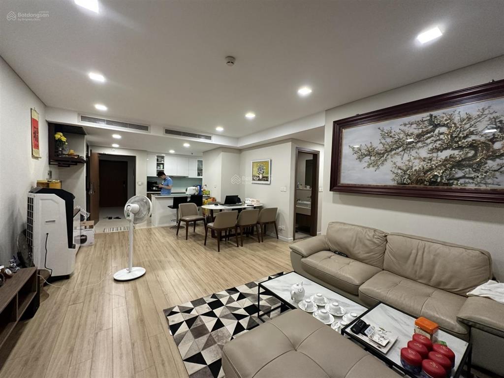 [giá tốt] tôi cho thuê căn 3 ngủ 2 vs, dt 90m2, nhà thoáng mát, đủ đồ giá 14tr/th tại star tower