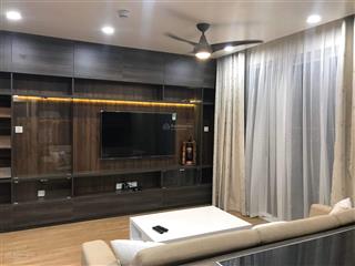 (giá tốt nhất) tôi cho thuê căn 2 ngủ 2vs, dt 71m, nhà thoáng mát giá 13.5tr/th tại season avenue
