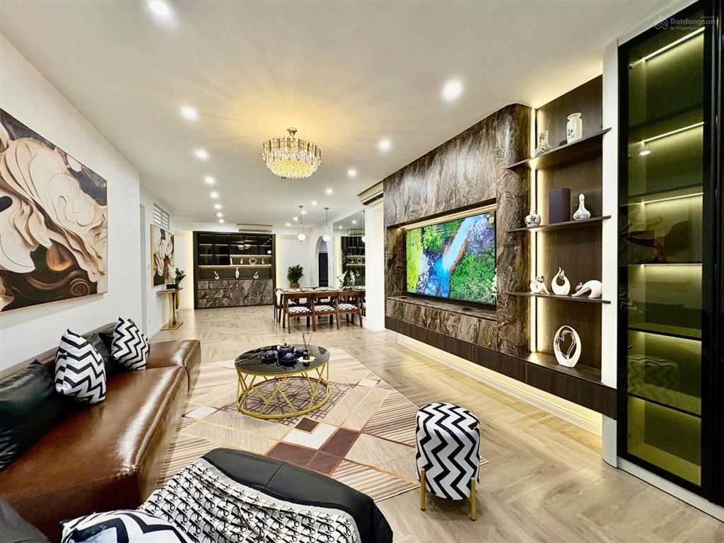 Giá tốt tôi cho thuê căn 2 ngủ, 2 vs, dt 90m, nhà thoáng mát giá 14tr/th tại mulberry lane