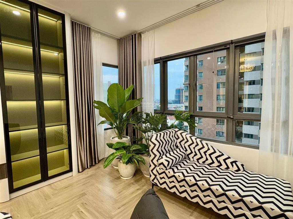 Giá tốt tôi cho thuê căn 2 ngủ, 2 vs, dt 90m, nhà thoáng mát giá 14tr/th tại mulberry lane