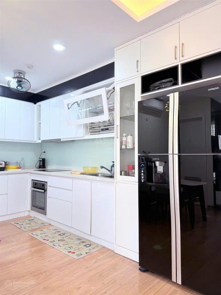 Giá tốt tôi cho thuê căn 3 ngủ, 2 vs, dt 91m, đủ đồ, nhà thoáng giá 13.5tr/th tại anland 1