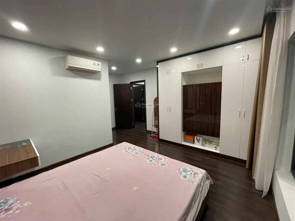 Giá tốt khu cho thuê căn 3 ngủ, 2 vs, nhà thoáng, ở thích giá 14tr/tháng tại five star