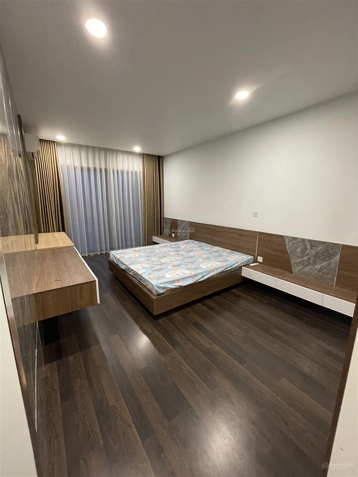 Giá tốt khu cho thuê căn 3 ngủ, 2 vs, nhà thoáng, ở thích giá 14tr/tháng tại five star