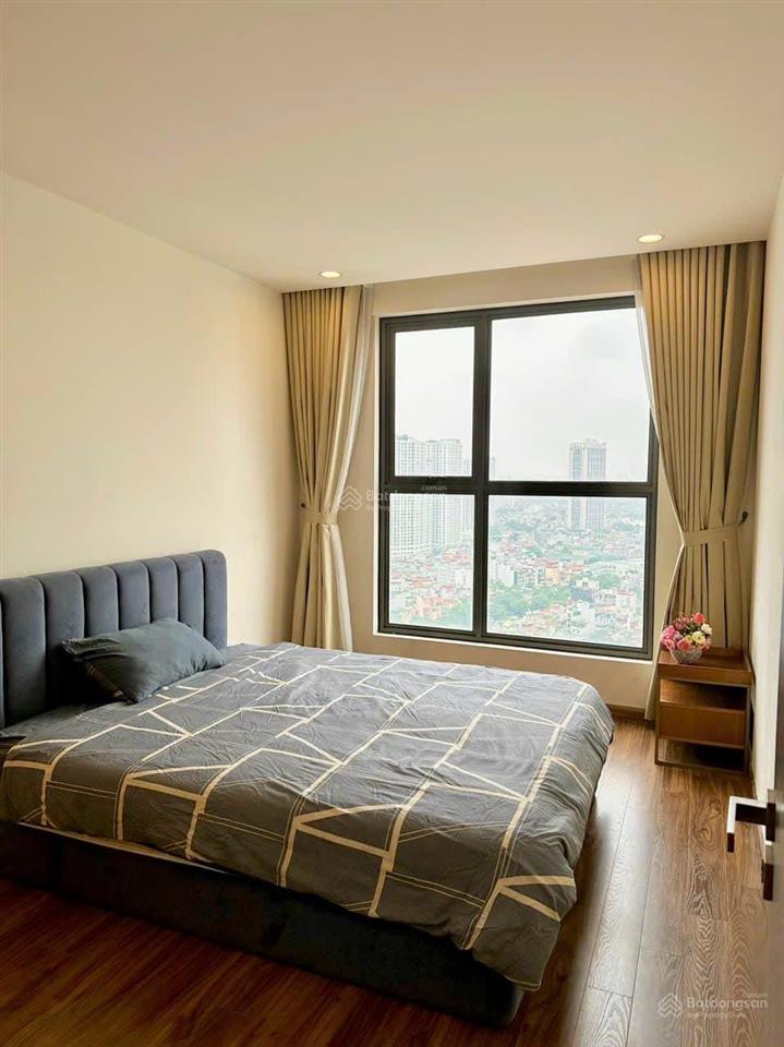 Đừng bỏ lỡ tôi cho thuê căn 2 ngủ 2vs, dt 94m, nhà thoáng mát, view đẹp giá 14tr/th tại eurowindow