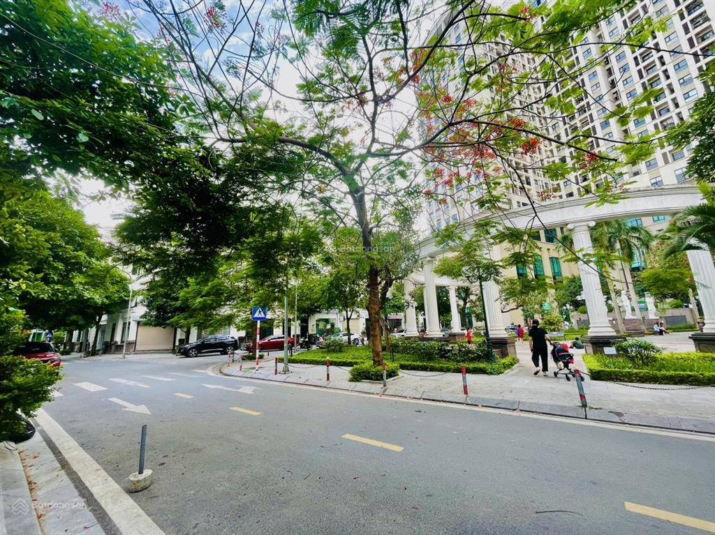 (nhà thật  giá tốt) tôi cho thuê căn 2 ngủ, dt 78m, nhà thoáng mát giá 13,5tr/th tại roman plaza