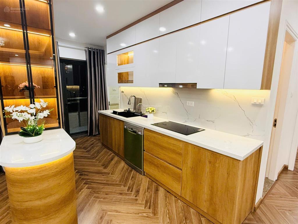 Gía thật  không ảo tôi bán gấp căn 3 ngủ 2vs, dt 140m2, nhà thoáng mát giá hơn 8 tỷ tại việt đức