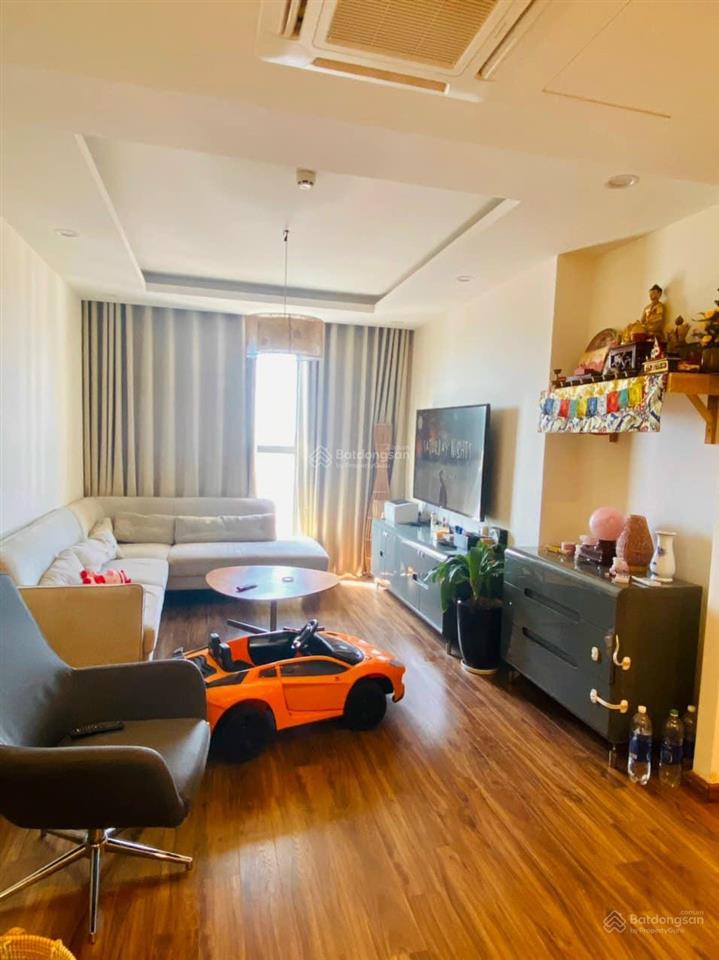 [giá tốt nhất]tôi cho thuê căn 2 ngủ, 2 vs, dt 81m, nhà đẹp, thoáng mát giá 16tr/th tại golden palm