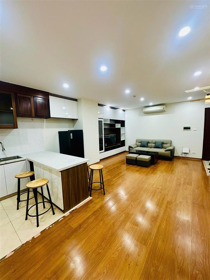 [giá tốt nhất] tôi cho thuê căn 2 ngủ, dt 85m rộng, đủ đồ, nhà thoáng giá 13,5tr/th tại star tower