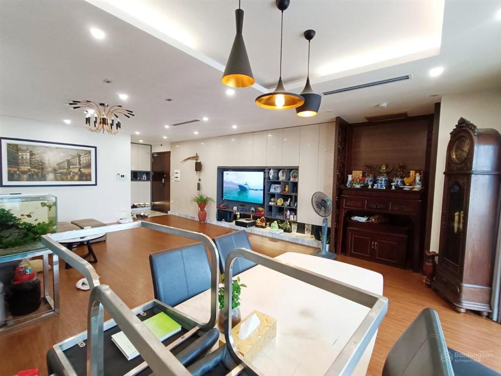 [tầng 12giá tốt] tôi cho thuê căn 3 ngủ, dt 100m2, nhà thoáng mát giá 12,5tr/th tại hồ gươm plaza