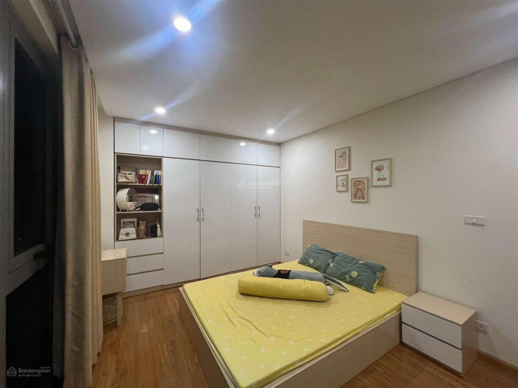 [giá cực tốt] tôi cho thuê căn góc 3 ngủ, dt 122m, nhà thoáng mát, đẹp giá 18tr/th tại thống nhất