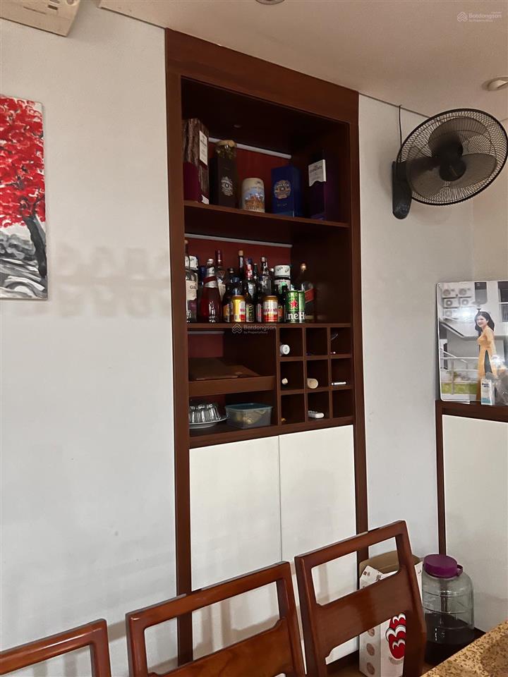 Giá cực tốt mình cho thuê căn 3 ngủ, dt 95m2, nhà thoáng mát, tầng đẹp giá 16,5tr/th tại thống nhất
