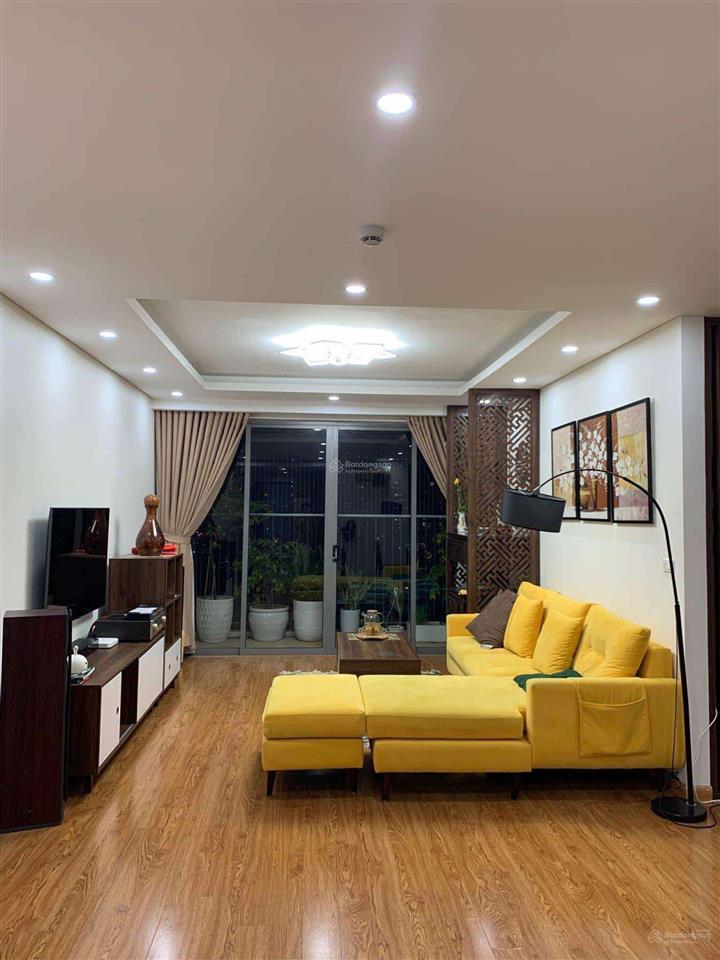 Giá cực tốt mình cho thuê căn 3 ngủ, dt 95m2, nhà thoáng mát, tầng đẹp giá 16,5tr/th tại thống nhất