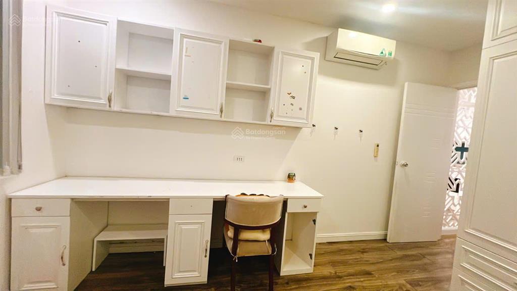 Giá tốt tôi cho thuê căn studio, dt 50m, nhà thoáng mát, ở thích giá 11tr/th tại star city
