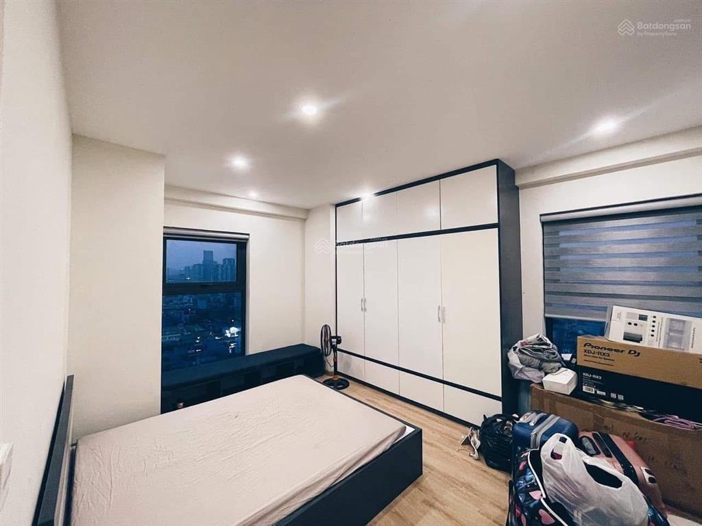 Giá tốt! tôi cho thuê căn 2 ngủ 2 vs, tầng đẹp, view thoáng mát, đủ đồ giá 11tr/th tại pcc1
