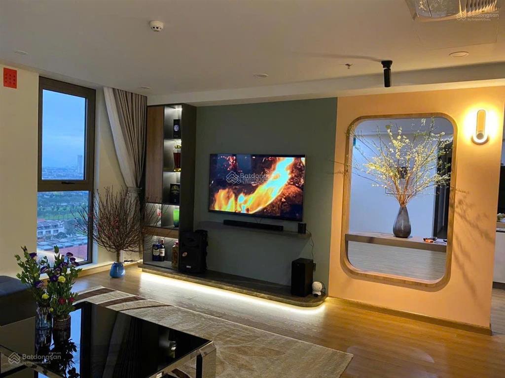 Giá tốt tôi cho thuê căn hộ 3 ngủ, dt 112m, nhà thoáng mát, đủ đồ giá 15tr/th tại the light