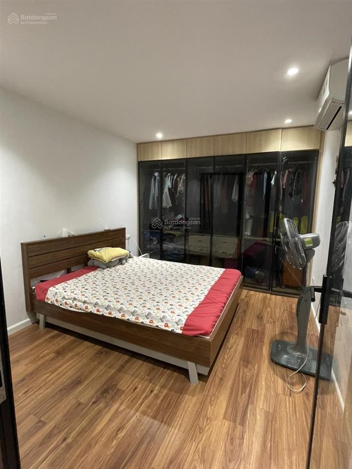 Giá tốt. tôi cho thuê căn 3 ngủ, 2 vs, dt 112m2, nhà thoáng mát, mới giá 17tr/th tại star city